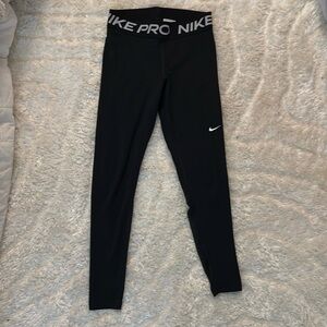 NIKE PRO LEGGINGS